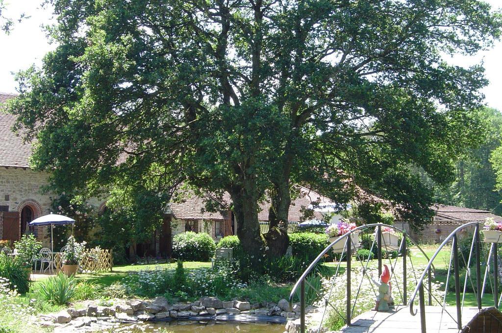 La Petite Ferme Bed & Breakfast Vouzeron Exterior photo