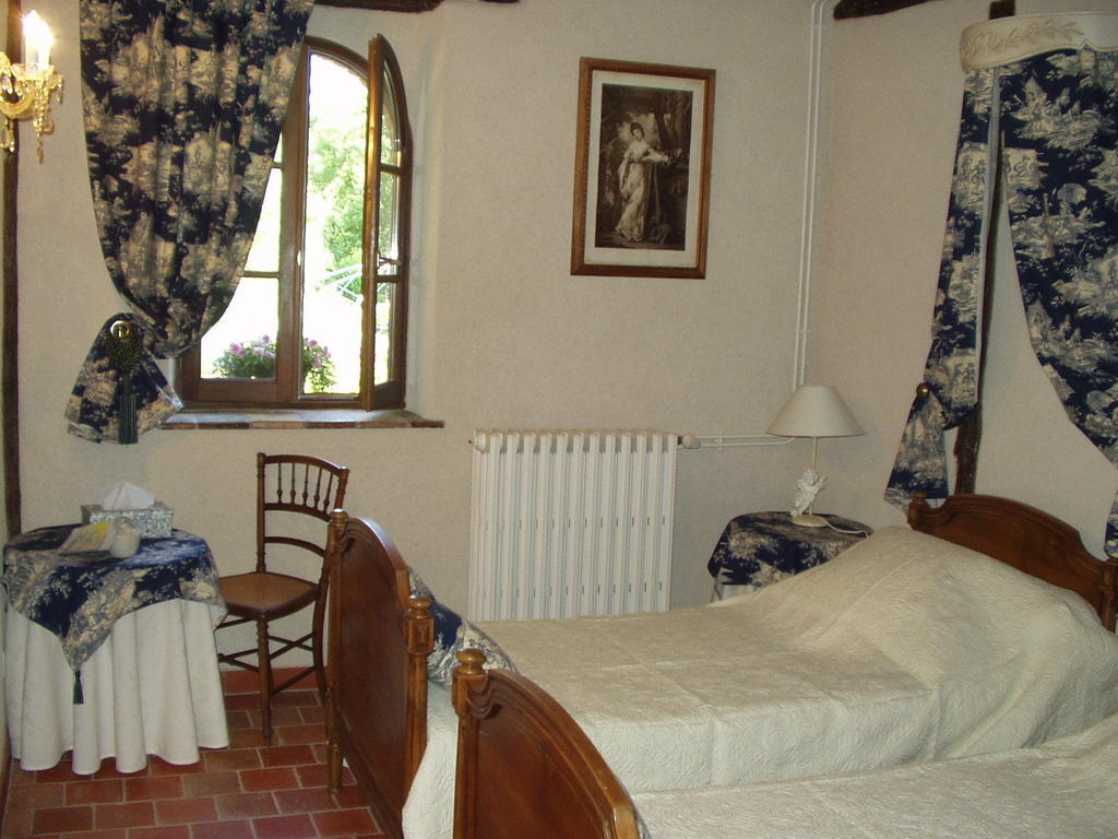 La Petite Ferme Bed & Breakfast Vouzeron Room photo